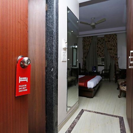 OYO 5401 Hotel Mid Town Delhi  Exterior foto