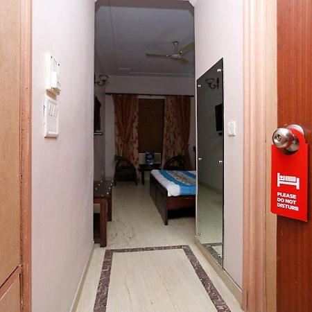 OYO 5401 Hotel Mid Town Delhi  Exterior foto