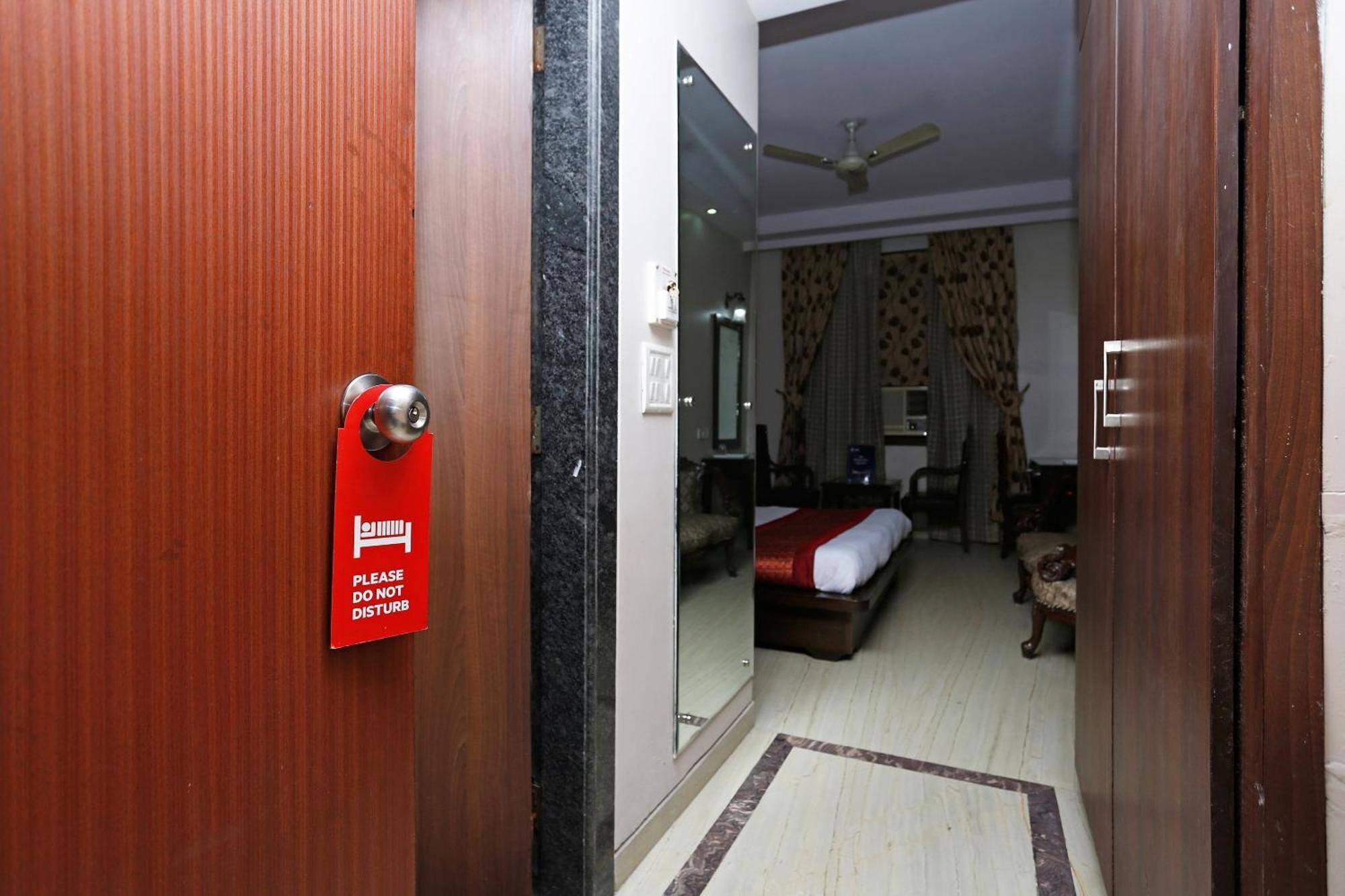 OYO 5401 Hotel Mid Town Delhi  Exterior foto