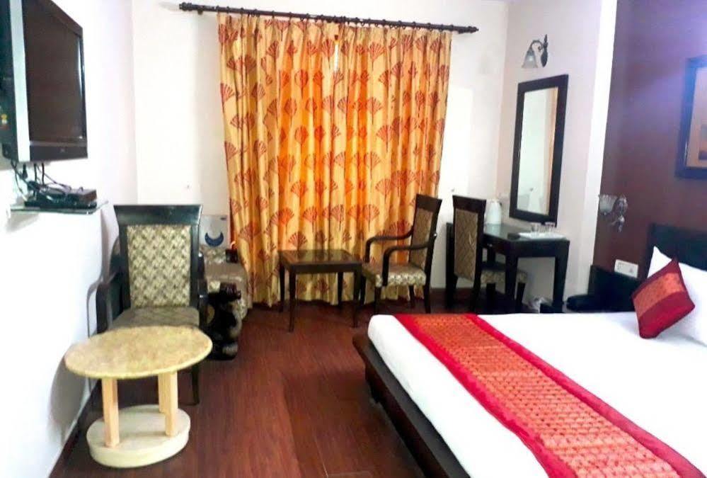 OYO 5401 Hotel Mid Town Delhi  Exterior foto